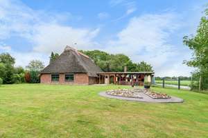 Historisches Reetdachhaus mit parkähnlichem Garten und direkter Wasserlage – Die vollständige Adresse der Immobilie erhältst du vom Anbieter., 26939 Ovelgönne – Vorschaubild 3