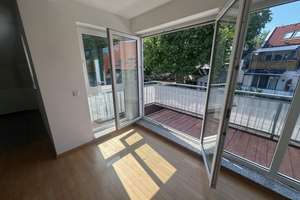 MODERNE, HELLE MAISONETTEWOHNUNG mit 2 BALKONEN