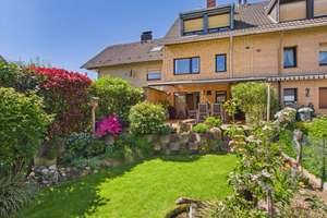 Familienglück mit Gartenidylle - viel Platz, Licht und Lebensqualität – Die vollständige Adresse der Immobilie erhältst du vom Anbieter., 50259 Pulheim – Vorschaubild 1