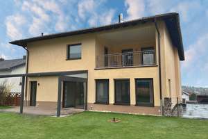 Top-gepflegtes Mehrgenerationenhaus mit separaten Zugängen und Loggia – Die vollständige Adresse der Immobilie erhältst du vom Anbieter., 66877 Ramstein-Miesenbach – Vorschaubild 1