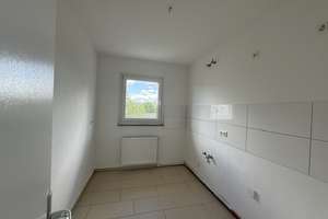 Sie brauchen Licht und RUHE? Sanierte 3-Zimmer-Wohnung ganz oben und am Park! – Hölderlinstr. 17, 47226 Rheinhausen-Mitte, Duisburg – Vorschaubild 5