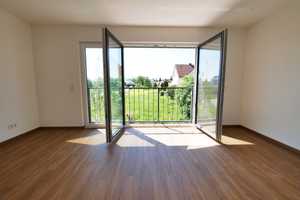 Willkommen in Ihrem neuen Zuhause. Sonne pur! Loggia und Garten in Süd-Ausrichtung. – Christoph-Probst-Straße 36, 85221 Dachau (Kreis) – Vorschaubild 8