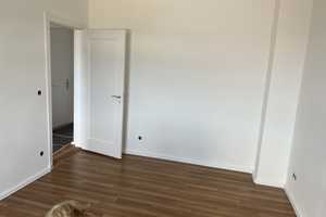 Frische renovierte Wohnung in bester Lage – Jungmannstraße  64/66, 24105 Kiel – Vorschaubild 4