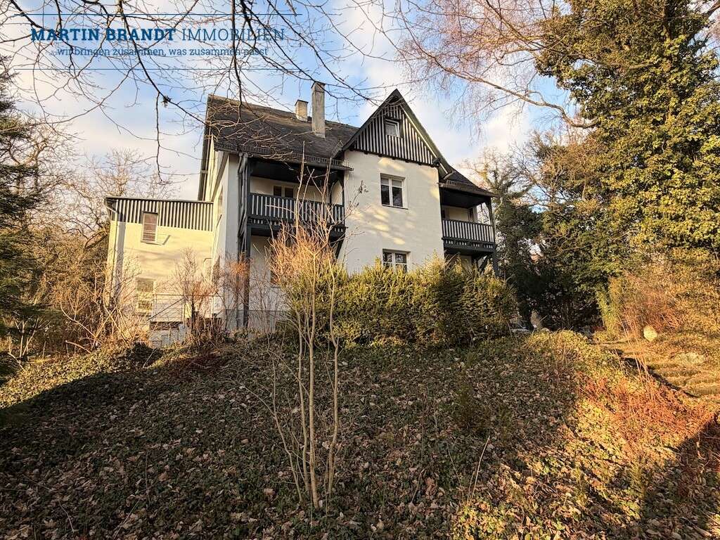 Immobilie in Waldems - Traumhaftes Anwesen (drei Wohneinheiten) mit 
parkähnlicher Gartenanlage in Waldems/Steinfischbach - Bild 4