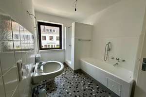 Wachmannquartier: ruhige 2 Zimmer Wohnung im 1. OG,  gr. Balkon m. Blick ins Grüne und Einbauküche – Die vollständige Adresse der Immobilie erhältst du vom Anbieter., 28209 Bürgerpark, Bremen – Vorschaubild 7