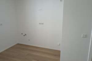 Schöne 2-Zimmer-EG-Wohnung mit großer Wohnküche in Augsburg/Hochfeld – Von-Richthofen-Straße 47, 86159 Hochfeld, Augsburg – Vorschaubild 2