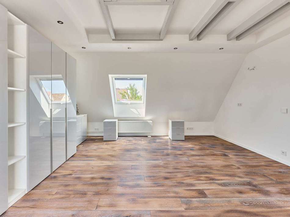 Schlafzimmer DG 