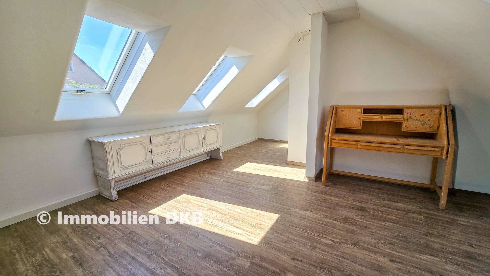 Immobilie in Bad Windsheim - RESERVIERT!!Wohnoase für die ganze Familie mit traumhaftem Garten - Preis VB - Bild 3