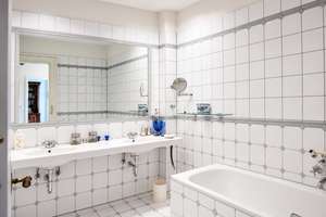 Altbau Maisonettewohnung mit eigenem Garten – Die vollständige Adresse der Immobilie erhältst du vom Anbieter., 40479 Pempelfort, Düsseldorf – Vorschaubild 21