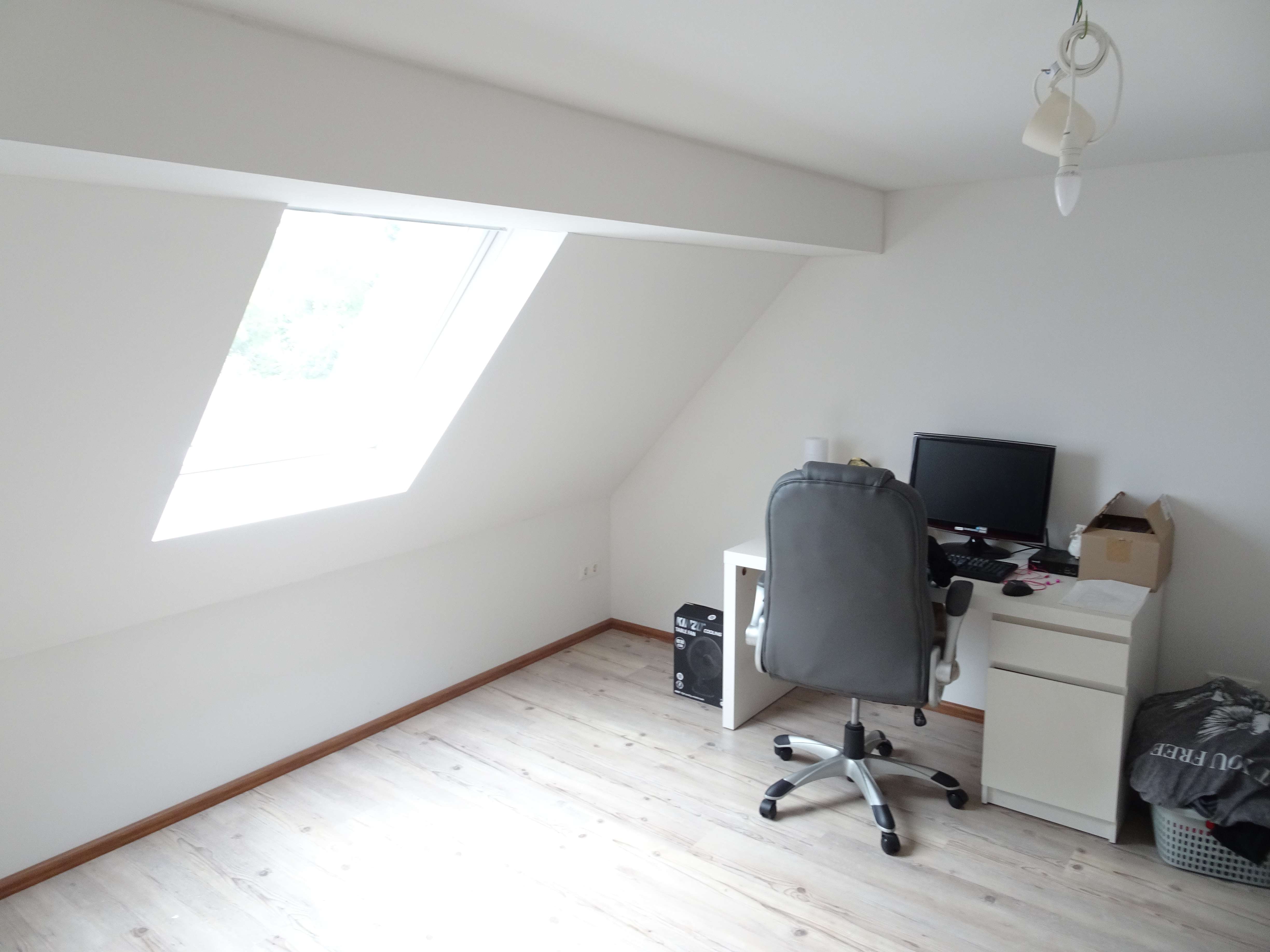 Immobilie in Wilhelmsdorf - Mehrfamilienhaus mit vier Wohnungen und Lager in Wilhelmsdorf bei Emskirchen - Bild 5