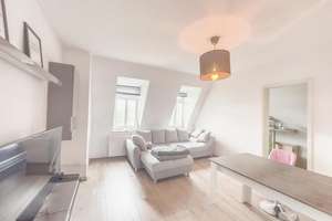 ERSTKLASSIGE 2 ZI. DACH-WOHNUNG IN STILVOLLER GRÜNDERZEITVILLA-IN BEGEHRTER RUHIGER LAGE – Dornblüthstraße 26, 1277 Striesen-Ost, Dresden – Vorschaubild 2