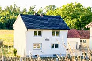 Einfamilienhaus mit Nebengebäude in Burgkirchen an der Alz