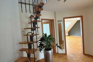 2-Zi.-Wohnung mit Balkon und Dachboden ,Keller, Garage und Fahrradraum – Die vollständige Adresse der Immobilie erhältst du vom Anbieter., 30629 Misburg-Nord, Hannover – Vorschaubild 2