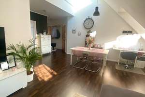 zentral gelegene 2-Zimmer-DG-Wohnung in Mainz-Kastel | frei ab 01.07. | provisionsfrei von privat
