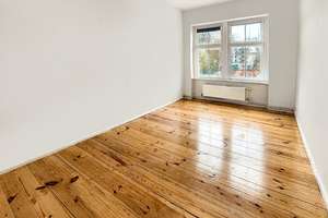 Zentral wohnen mit Raum für alle: Moderne 4-Zimmer-Familienwohnung