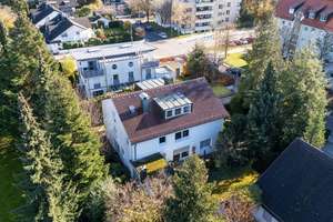 Letzte Chance: Stilvoll Wohnen und Vermieten - Charmantes 3-Parteien-Haus mit Potenzial – Die vollständige Adresse der Immobilie erhältst du vom Anbieter., 82166 Gräfelfing – Vorschaubild 4