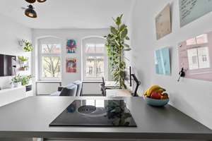 Möblierte 2-Zimmer-Wohnung in Weißensee (Grenze Prenzlauer Berg). Befristet 2-3 Monate ab 01.03 – Die vollständige Adresse der Immobilie erhältst du vom Anbieter., 13086 Weißensee, Berlin – Vorschaubild 3