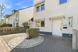 # Lifestyle trifft Energieeffizienz# – Die vollständige Adresse der Immobilie erhältst du vom Anbieter., 53175 Hochkreuz, Bonn – Vorschaubild 40