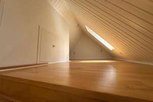 Großzügig geschnittene, lichtdurchflutete Dachgeschosswohnung – Die vollständige Adresse der Immobilie erhältst du vom Anbieter., 66131 Ensheim, Saarbrücken – Vorschaubild 11