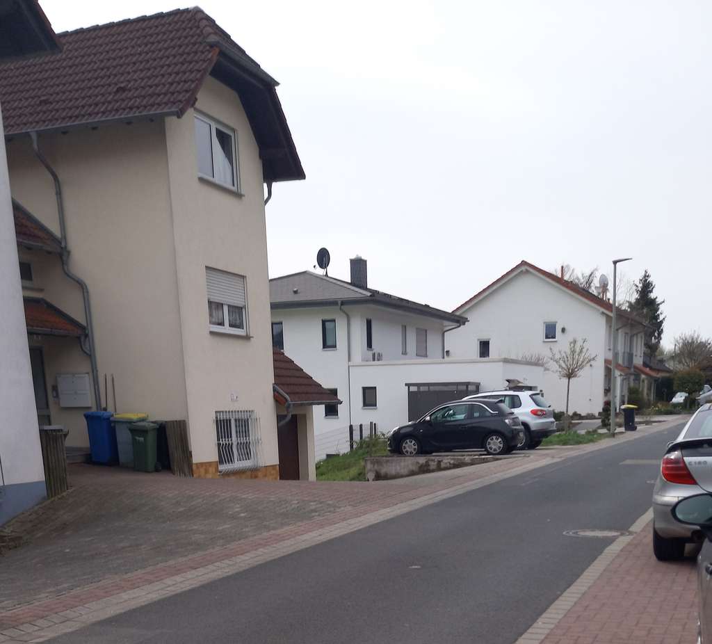 Immobilie in Gelnhausen - Reihenhaus in Gelnhausen mit Garage und 2 Stellplätzen - Bild 0