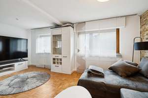 Modernisiertes Einfamilienhaus mit großzügigem Garten und zwei Garagenstellplätzen – Die vollständige Adresse der Immobilie erhältst du vom Anbieter., 70378 Steinhaldenfeld, Stuttgart – Vorschaubild 3