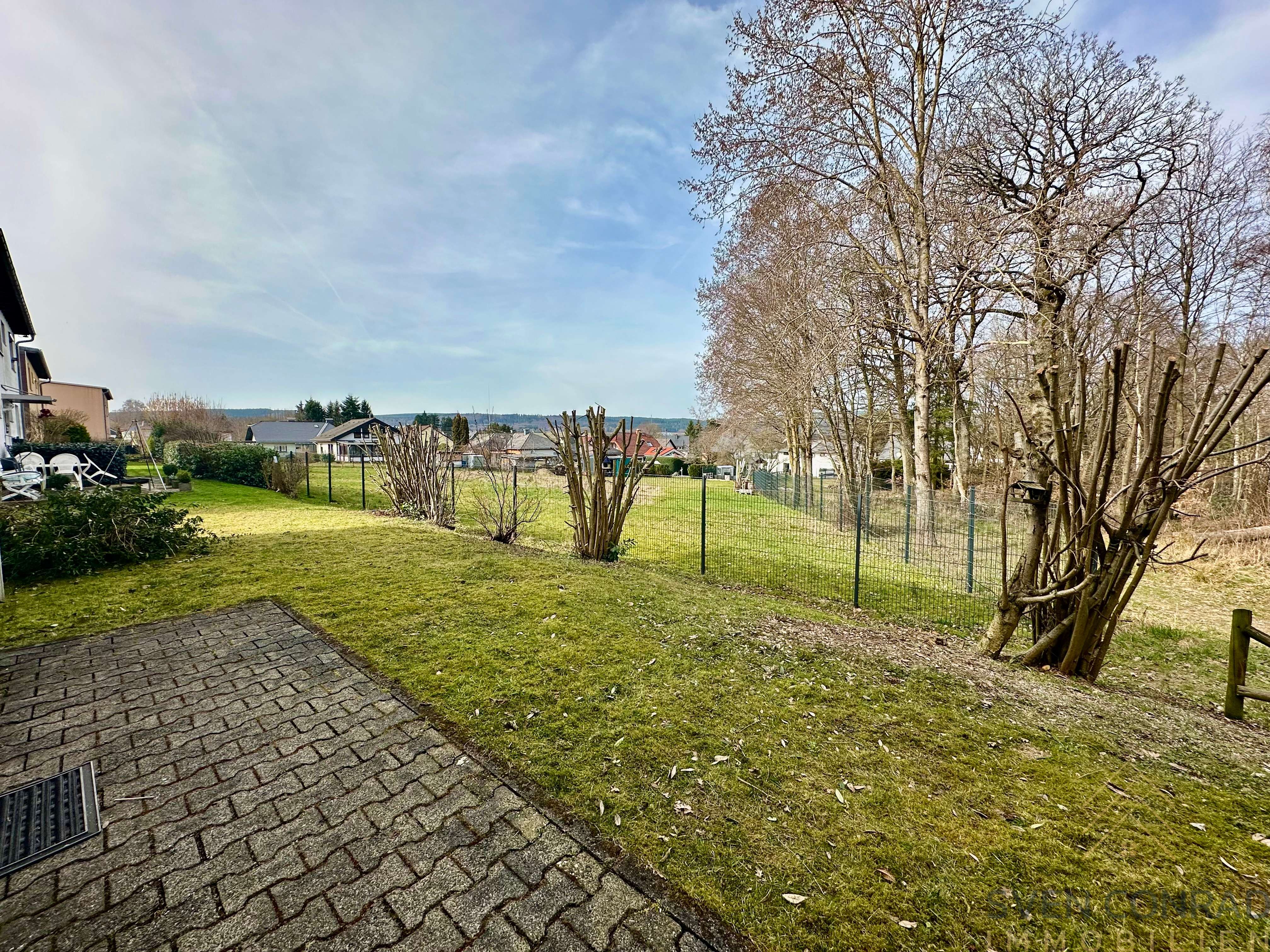 Wohnen mit Blick ins Grüne - Charmante Erdgeschosswohnung in Kempfeld, Birkenfeld Kreis – Bild 2