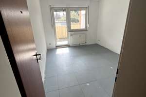 3-Zimmer-Wohnung mit Balkon & kleinem Gartenblick in Essen-Altendorf – Schonnefeldstr. 105, 45326 Altenessen-Süd, Essen – Vorschaubild 12