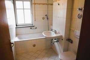 Charmante und helle 2-Zimmer-Wohnung im Villenviertel von  München-Pasing – Die vollständige Adresse der Immobilie erhältst du vom Anbieter., 81243 Pasing, München – Vorschaubild 7
