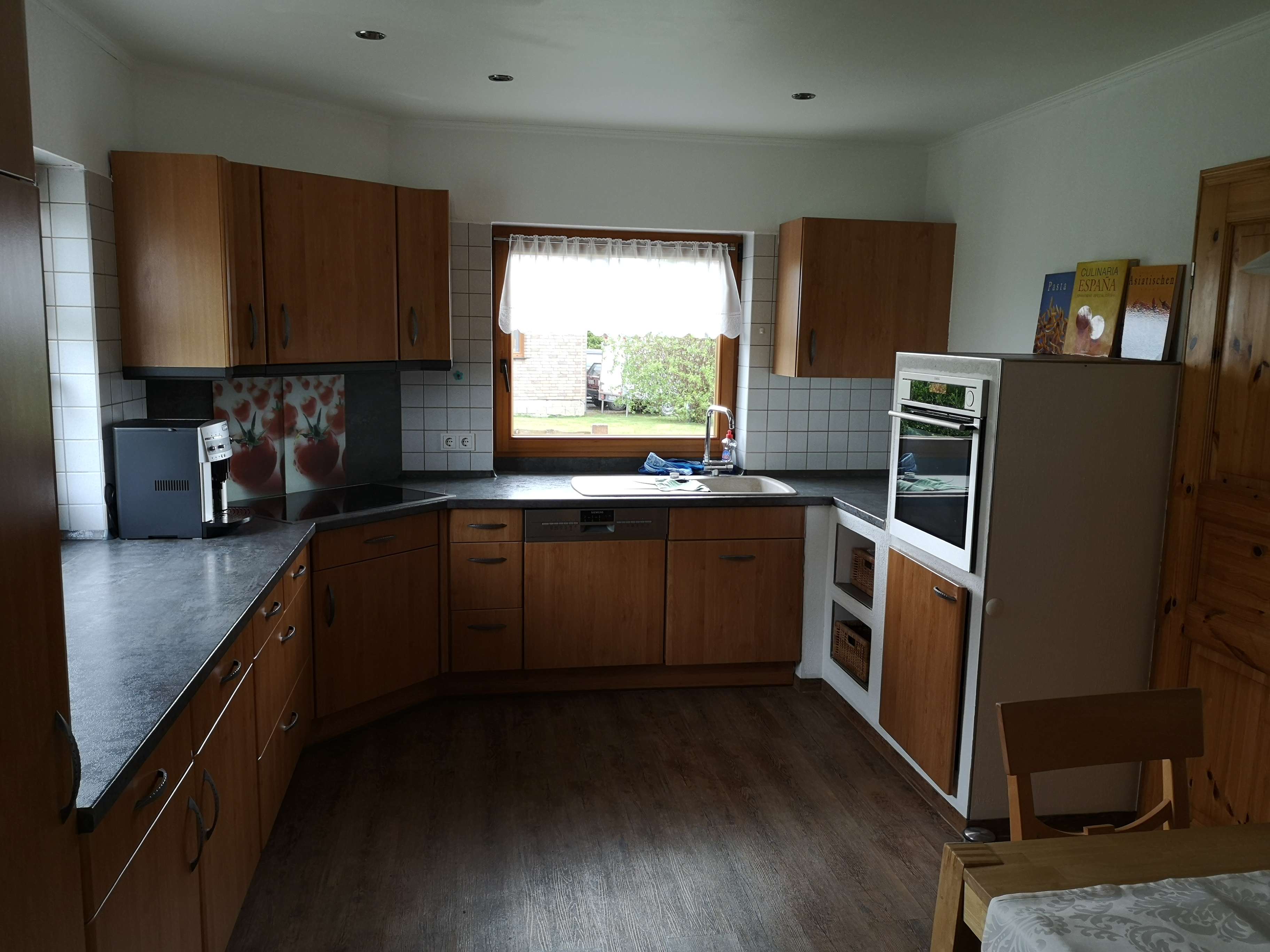 Immobilie in Asbach - Freistehendes gepflegtes Haus vielseitig nutzbar in Asbach - Bild 1