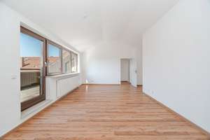 Ganz oben zuhause - Helle 2-Zimmer-Dachgeschosswohnung mit sonniger Süd-Dachterrasse – Die vollständige Adresse der Immobilie erhältst du vom Anbieter., 81737 Altperlach, München – Vorschaubild 4