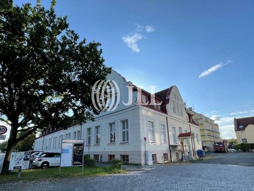 Freistehender Firmensitz zur Miete oder Kauf