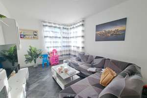 Modernisierte 3-Zimmer-Wohnung in Bremerhaven-Lehe mit Balkon! – Fritz-Reuter-Straße 42, 27568 Lehe, Bremerhaven – Vorschaubild 2
