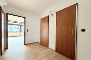 Willkommen Zuhause: 2-Zimmer-Wohnung mit Kamin und Garagenstellplatz – Die vollständige Adresse der Immobilie erhältst du vom Anbieter., 28199 Hohentor, Bremen – Vorschaubild 7