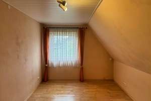 Sanierungsbedürftige DHH mit großem Eckgrundstück in ruhiger Lage von Augsburg-Bärenkeller – Die vollständige Adresse der Immobilie erhältst du vom Anbieter., 86156 Bärenkeller, Augsburg – Vorschaubild 15