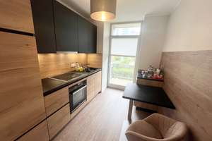 Möbliertes 1-Raum-Apartment in der KTV mit Einbauküche, Duschbad und Balkon...!!!