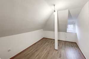 6 Zimmer – 2 Einheiten – Garten – Balkon – Stellplatz – Zweifamilienhaus – Steigerstraße 17, 44795 Bochum – Vorschaubild 8