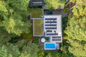 Top ausgestattete Bauhaus-Villa in bezaubernder Wald- und Seenlandschaft – Pool, PV, Kamin, SIEMATIC – Die vollständige Adresse der Immobilie erhältst du vom Anbieter., 14476 Groß Glienicke, Potsdam – Vorschaubild 12