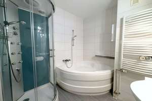 Renovierte City-Oase: 3 Zimmer mit großer Gartenterrasse & TG, PROVISIONSFREI – 47799 Cracau, Krefeld – Vorschaubild 20