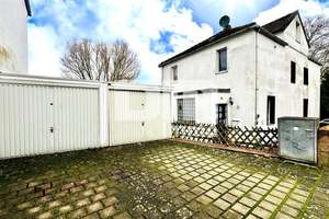 Schönes Ein- bis Zweifamilienhaus mit Gartenbereich, Terrasse + Balkon und Doppelgarage – Die vollständige Adresse der Immobilie erhältst du vom Anbieter., 34125 Wolfsanger, Kassel – Vorschaubild 6