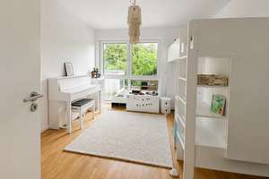 Neuwertige Vierzimmerwohnung mit Terrasse, Küche und Stellplatz in Wiesbaden-Rheingauviertel – Die vollständige Adresse der Immobilie erhältst du vom Anbieter., 65197 Rheingauviertel / Hollerborn, Wiesbaden – Vorschaubild 7