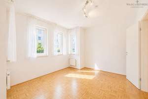 Wohnen auf drei Ebenen – gepflegtes Reihenendhaus mit Garten! – Die vollständige Adresse der Immobilie erhältst du vom Anbieter., 93059 Reinhausen, Regensburg – Vorschaubild 1