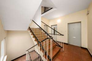 Modernisiert & Bezugsfrei: 3-Zimmer Wohnung mit Balkon & Lift an der Deutschen Oper – Die vollständige Adresse der Immobilie erhältst du vom Anbieter., 10585 Charlottenburg, Berlin – Vorschaubild 11