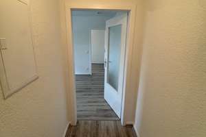 Frisch sanierte 2-Zimmer Wohnung in Meiderich.. – Reinholdstraße 44, 47137 Obermeiderich, Duisburg – Vorschaubild 2