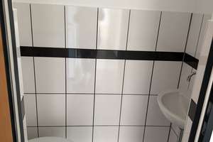 Helle 3 Zimmer und 2 Balkone, Gäste-WC, Fußbodenheizung, Bad mit Wanne und Dusche – Altenhoferstr. 178, 42719 Wald, Solingen – Vorschaubild 19