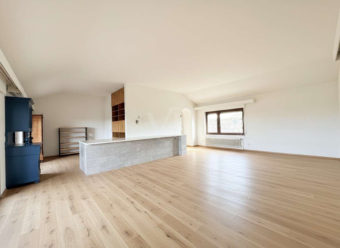 Immobilie in Wiernsheim - Großes Einfamilienhaus auf riesigem Grundstück - Bild 3