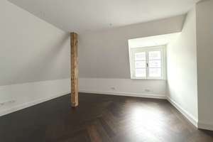 Luxuriöses Wohnen auf zwei Ebenen – Design-Maisonette im Altbaujuwel – Holbeinstraße 17, 81679 Altbogenhausen, München – Vorschaubild 9