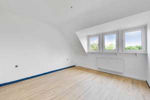 Düsseldorf-Rath | Dachgeschoss für sich allein – helle 3 Zimmer mit Atmosphäre – 40472 Rath, Düsseldorf – Vorschaubild 17