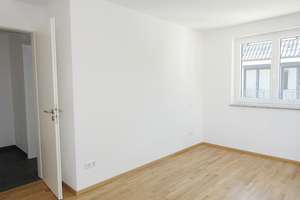 IMMOBILIEN SCHNEIDER - FORSTENRIED schöne 2-Zimmer-OG-Wohnung mit hochwertiger Ausstattung und EBK – Die vollständige Adresse der Immobilie erhältst du vom Anbieter., 81476 Forstenried, München – Vorschaubild 11