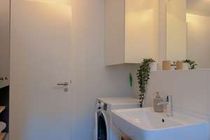 Möblierte 1-Zimmer-Wohnung mit Einbauküche, 1x Loggia und Stellplatz in der Ludwigsvorstadt – Die vollständige Adresse der Immobilie erhältst du vom Anbieter., 80336 Ludwigsvorstadt-Kliniken, München – Vorschaubild 5