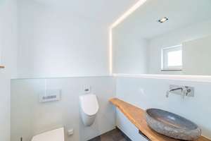 Luxus am Ufer: Villa mit unverbautem Fernblick – Die vollständige Adresse der Immobilie erhältst du vom Anbieter., 91352 Hallerndorf – Vorschaubild 8